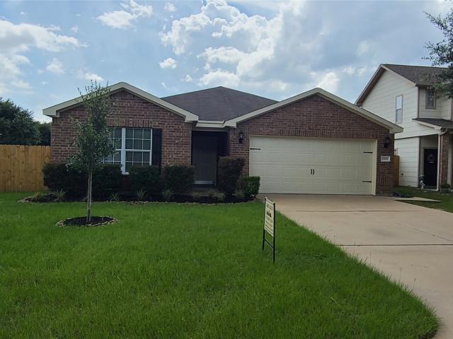 House for sale in Pinehurst, Texas