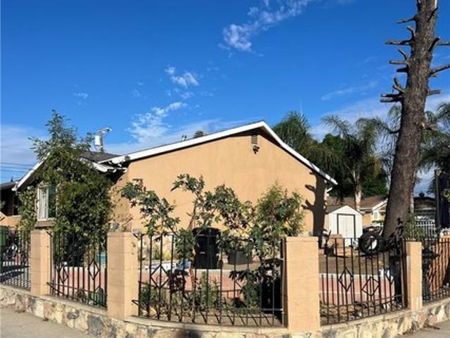 House for sale in San Fernando, California