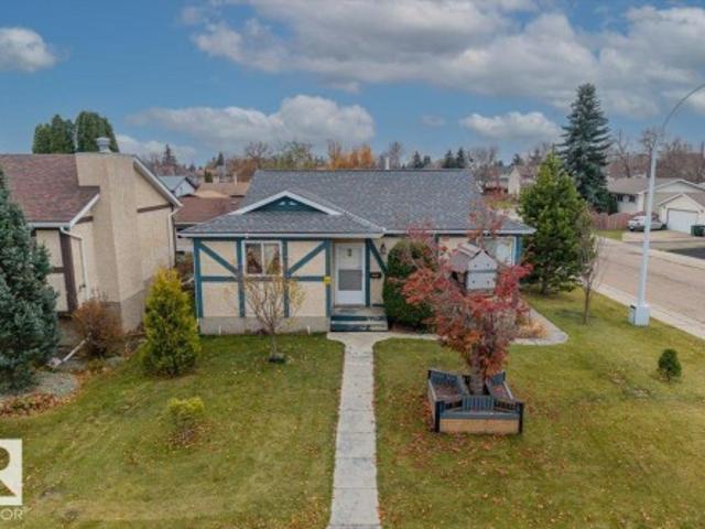 House for sale in Carlisle, Edmonton