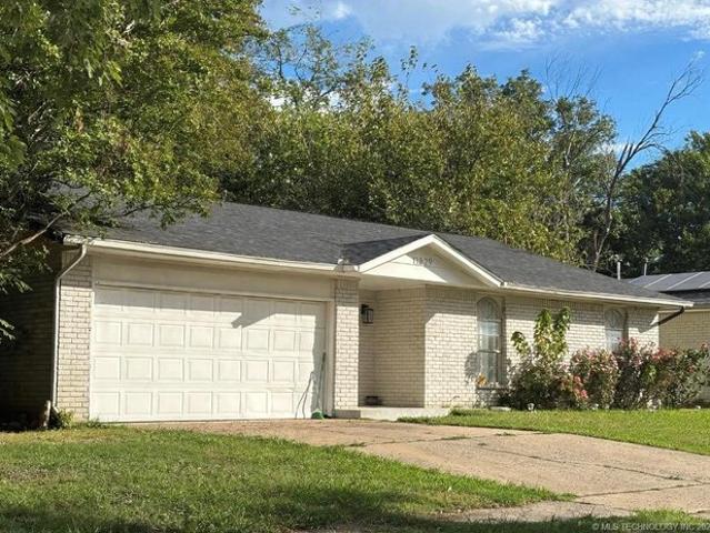 House for sale in Broken Arrow, Tulsa County
