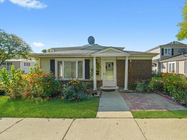 Condo for sale in Prospect Heights, Illinois