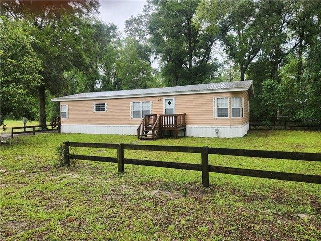 House for sale in Bell, Florida