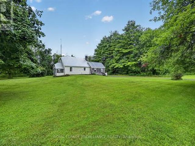 House for sale in Elizabethtown, Ontario