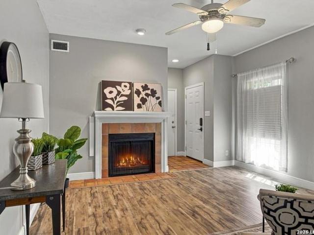 Condo for sale in Leesville, Texas