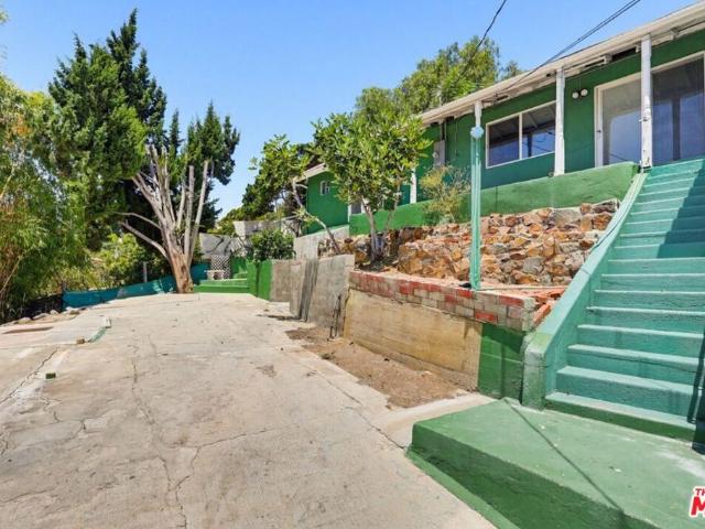 House for sale in East Los Angeles, Canoga Park