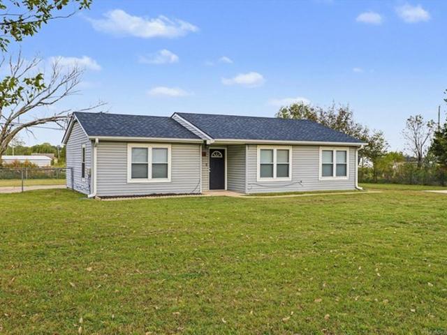 House for sale in Collinsville, Tulsa County