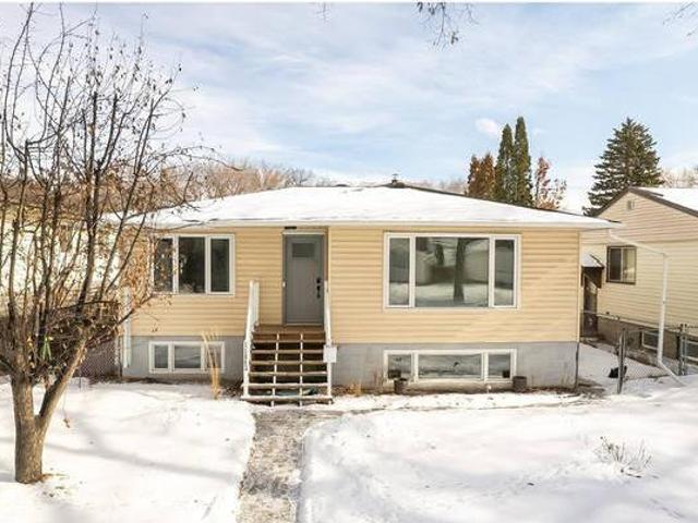 House for sale in Wedgewood, Alberta
