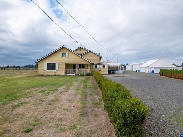 House for sale in Oregonia