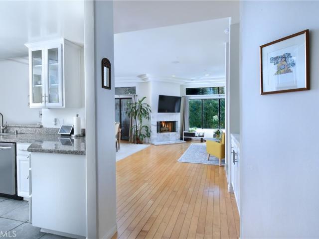 Townhouse for sale in Studio City Neighborhood Council District, Canoga Park