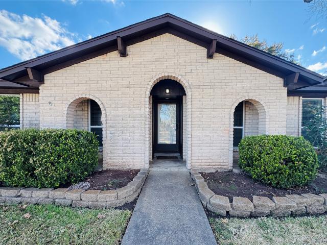 House for sale in Meadows Place, Texas