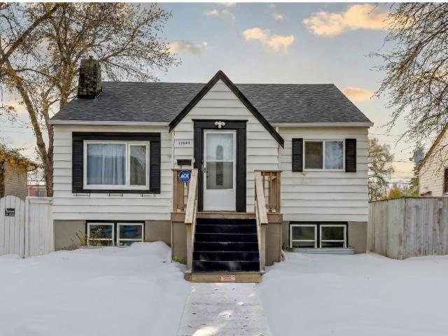 House for sale in Wedgewood, Alberta