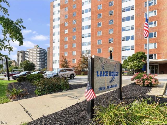 Condo for sale in Lakewood, Ohio