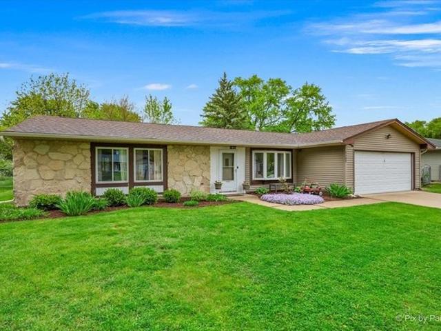 House for sale in Elgin, Illinois