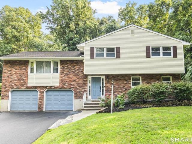 House for sale in Cheshire, Connecticut