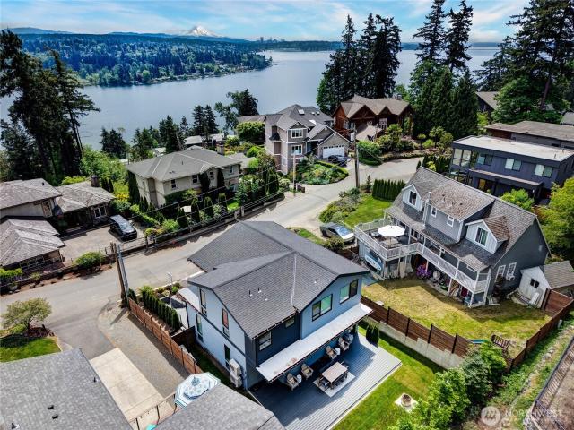 House for sale in Kirkland, Washington