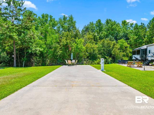 Land for sale in Elberta, Alabama