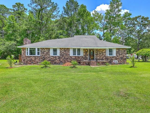 House for sale in Jamestown, South Carolina