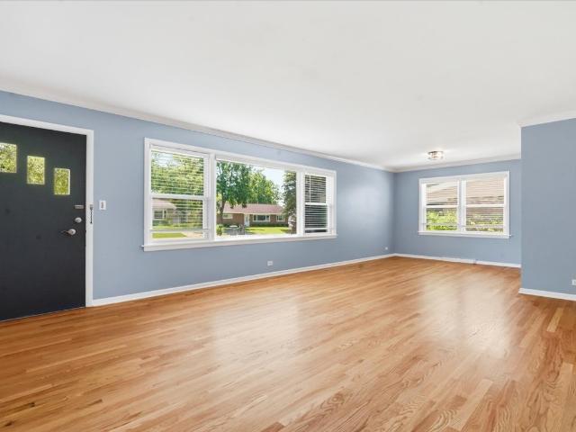House for sale in Mundelein, Illinois