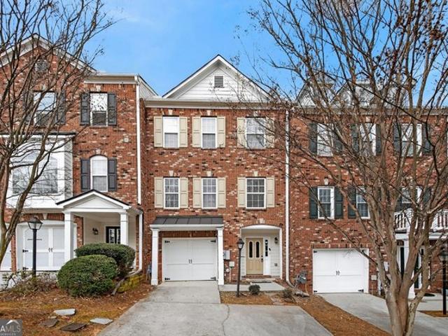 Townhouse for sale in Suwanee, Georgia