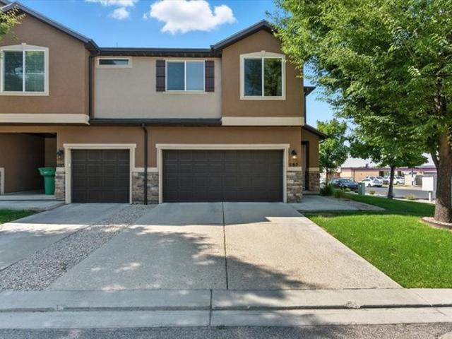 Townhouse for sale in Layton, Utah