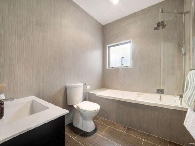 House for sale in Auckland
