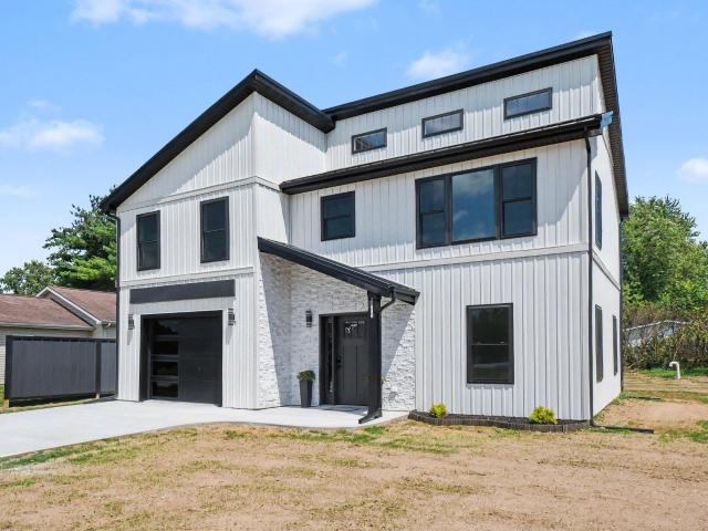 House for sale in Cromwell, Indiana