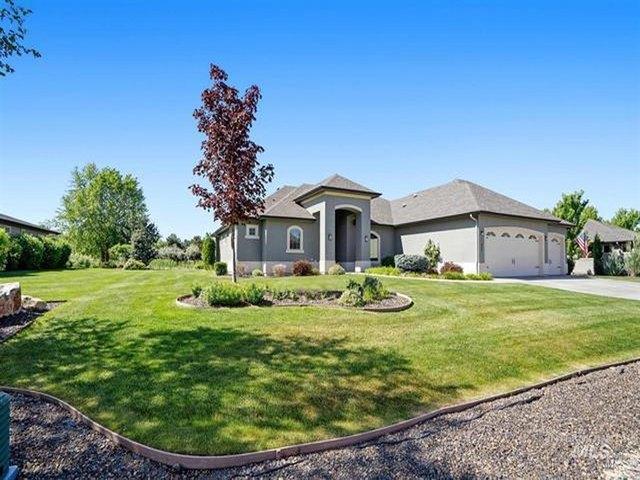 House for sale in Pinewood Lakes, Star