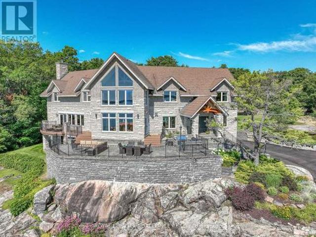 House for sale in Front Of Yonge, Ontario
