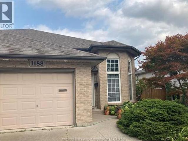 House for sale in Riverside, Windsor