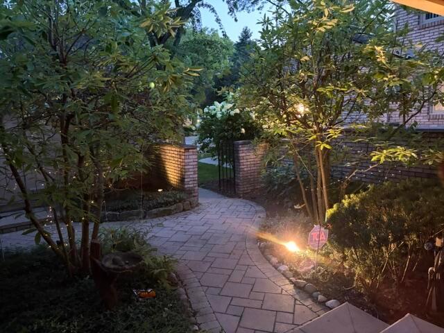 Condo for sale in Adams Woods, Bloomfield Township