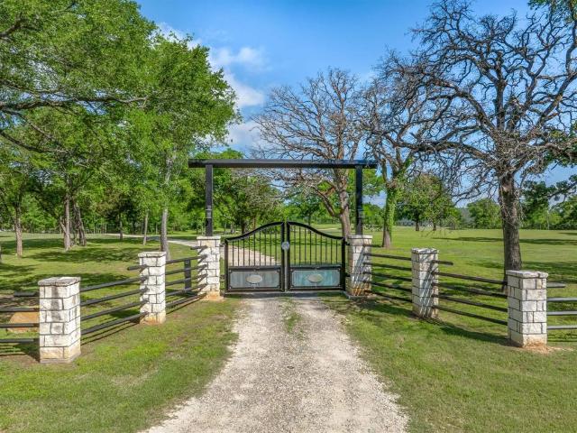 House for sale in Edgewood, Texas