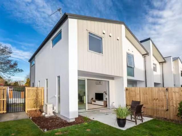House for sale in Heathcote, Canterbury