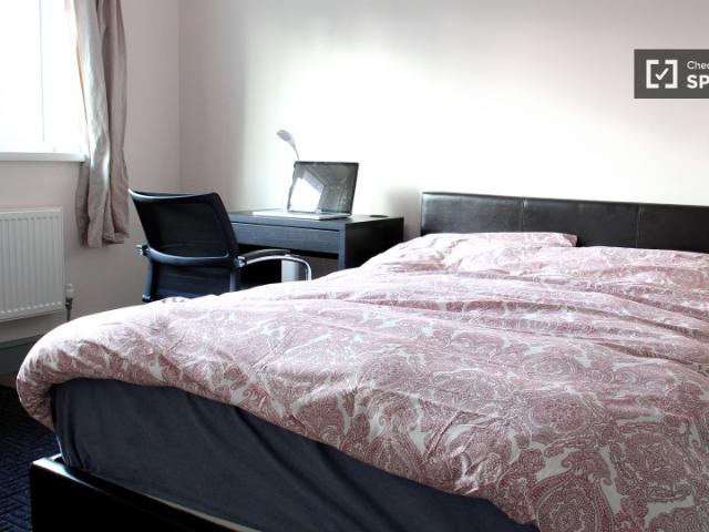House for rent in London Borough of Tower Hamlets, Greater London