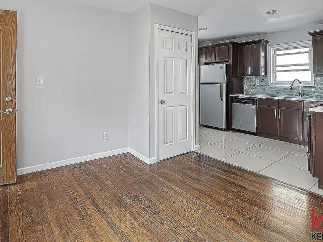 House for rent in Queens, Arverne