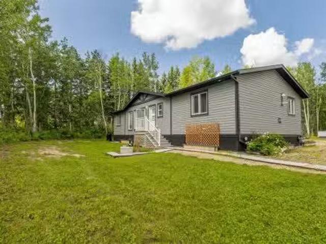 House for sale in Corsair Cove, Lac Ste. Anne County