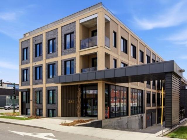 Property for rent in Mont-royal, Quebec