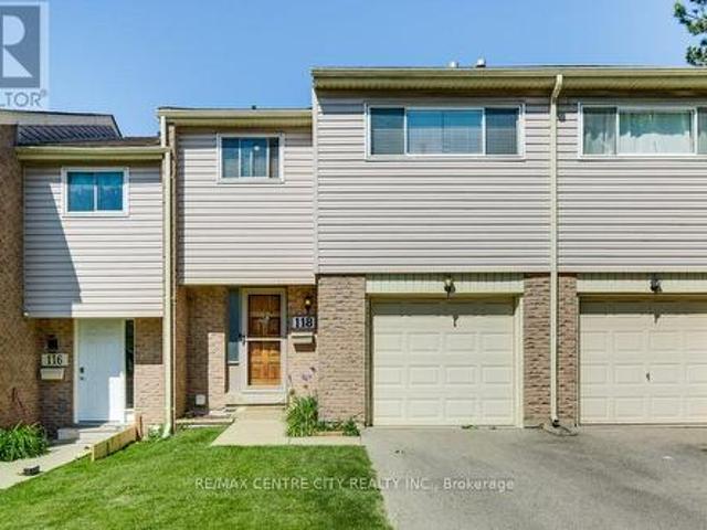 Townhouse for sale in Arva, Ontario