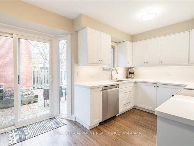 House for rent in Burlington, Golden Horseshoe