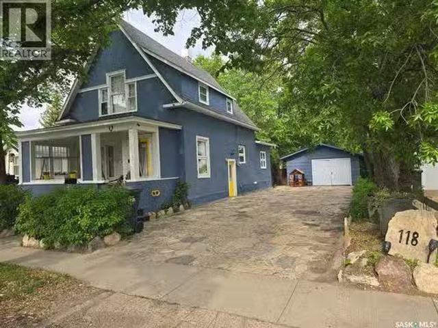 House for sale in Weyburn, Saskatchewan