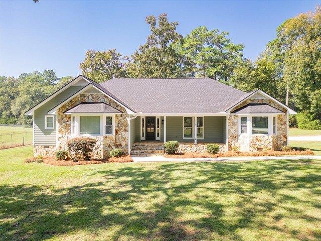 House for sale in Leesburg, Lee County