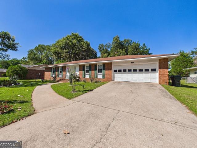 House for sale in Fox Meadow Estates, Warner Robins