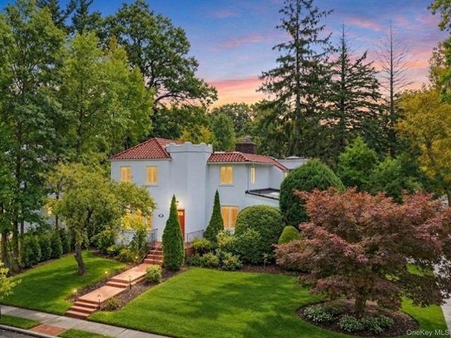 House for sale in Village of Great Neck, Nassau County