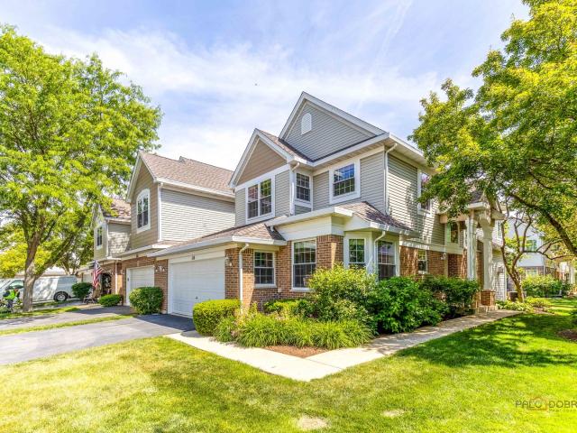 Townhouse for sale in Itasca, Illinois