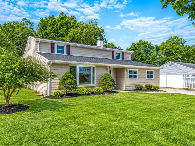 House for sale in Centereach, New York