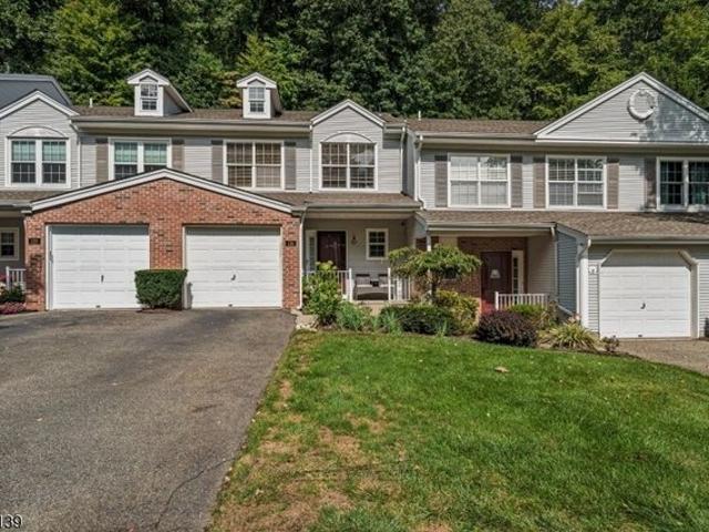 Townhouse for sale in Mount Arlington, Morris County