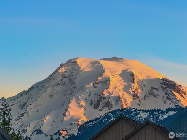 House for sale in Packwood, Washington