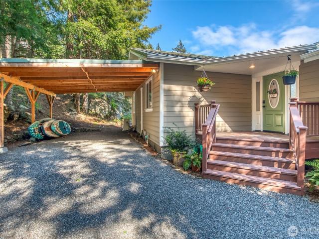 House for sale in Eastsound, Washington