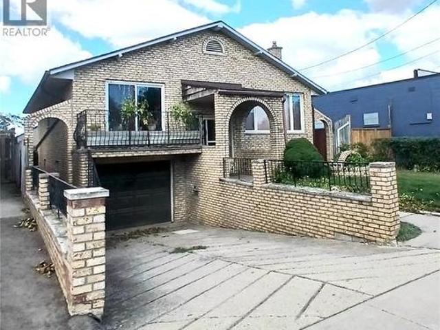 House for sale in Ancaster, Ontario