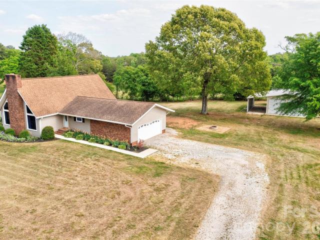 House for sale in Earl, North Carolina