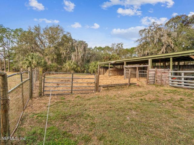 House for sale in Palatka, Florida